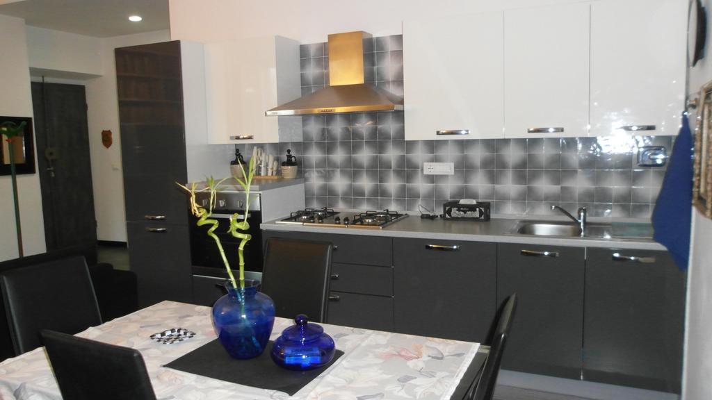 Apartmán Chez Elio La Spezia Pokoj fotografie